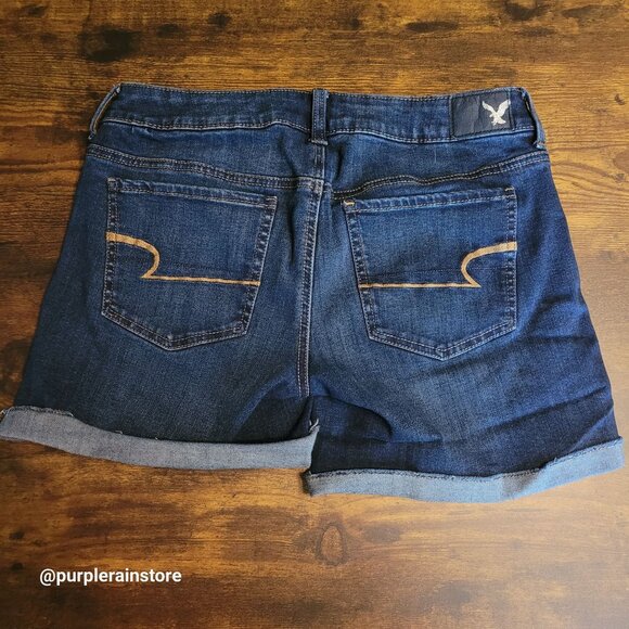 American Eagle Cut Off Midi Shorts Sz 6 Super Stretch 360 Medium Dark Wash Denim - Picture 2 of 10